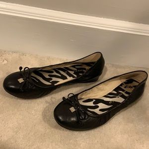 Like New Anne Klein I Flex Ballet Flats Size 8